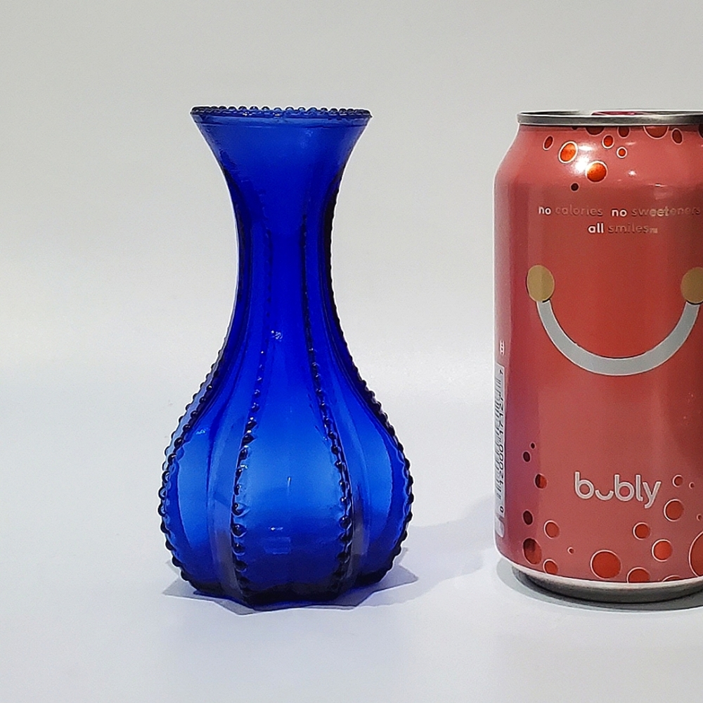 Vntg 5" (4 7/8") Tall Blue 8 Sided Beaded Glass Vase